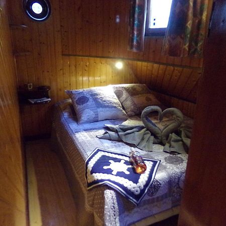 프롱티냥 Ibaia Le Bonheur B&B 외부 사진