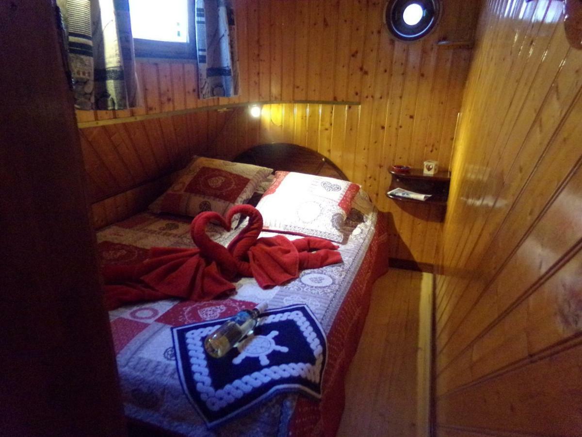 프롱티냥 Ibaia Le Bonheur B&B 외부 사진